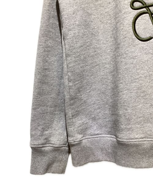 LOEWE（ロエベ）LOEWE (ロエベ) Anagram Embroidery Sweatshirt（アナグラムエンブロイダリースウェットシャツ） グレー サイズ:XLの古着・服飾アイテム