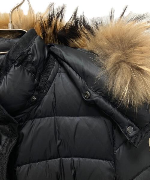 MONCLER（モンクレール）MONCLER (モンクレール) HERMIFUR/ダウンコート ブラック サイズ:3の古着・服飾アイテム