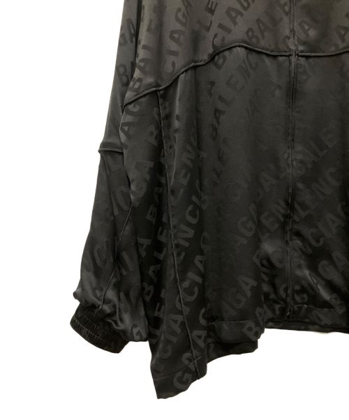 BALENCIAGA（バレンシアガ）BALENCIAGA (バレンシアガ) オールオーバーロゴシルクジャケット ブラック サイズ:34の古着・服飾アイテム