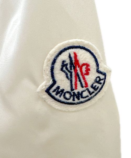 MONCLER（モンクレール）MONCLER (モンクレール) VIVE GIUBBOTTO/ナイロンジャケット ホワイトの古着・服飾アイテム