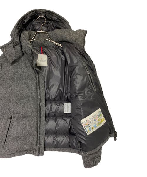 MONCLER（モンクレール）MONCLER (モンクレール) MAYA/ダウンジャケット グレー サイズ:2の古着・服飾アイテム
