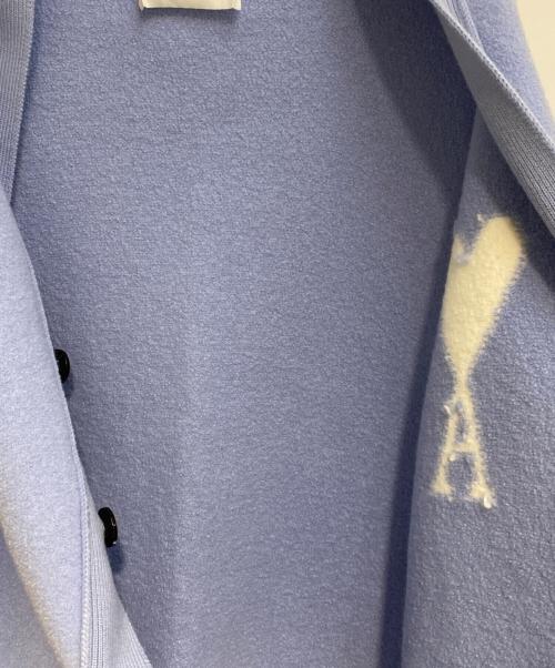 AMIPARIS（アミパリス）AMIPARIS (アミパリス) Vネック ハートロゴ ウールカーディガン スカイブルー サイズ:XLの古着・服飾アイテム