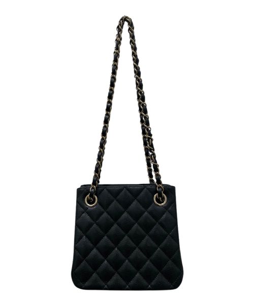 CHANEL（シャネル）CHANEL (シャネル) チェーンショルダーバケットバッグ ブラック×ゴールド金具の古着・服飾アイテム