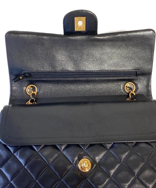 CHANEL（シャネル）CHANEL (シャネル) マトラッセ25 Wフラップチェーンショルダーバッグ ブラック サイズ:25の古着・服飾アイテム
