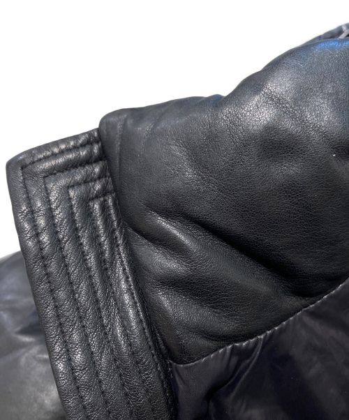 MONCLER（モンクレール）MONCLER (モンクレール) DASSIN/レザーダウンジャケット ブラック サイズ:3の古着・服飾アイテム