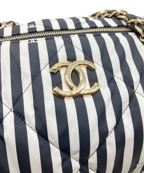 CHANEL（シャネル）CHANEL (シャネル) ボーリングバッグ ホワイト×ブラックの古着・服飾アイテム