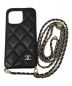 CHANEL (シャネル) iPhone15 Pro MAXケース ブラック×ゴールド：120000円