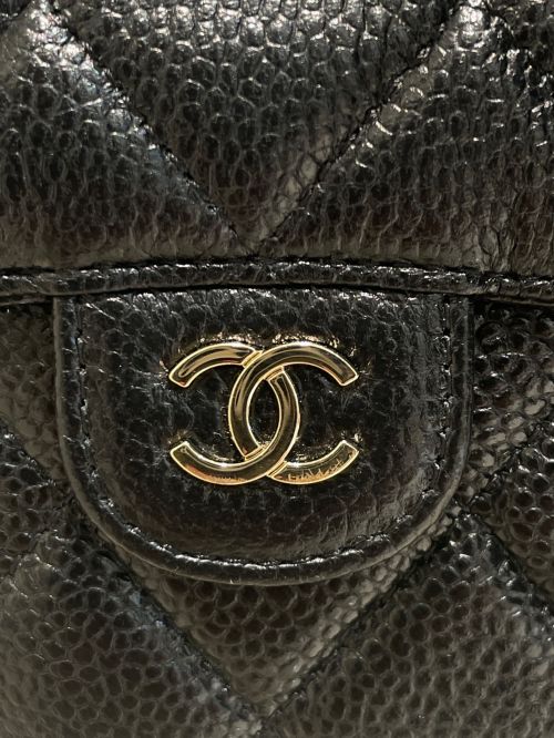 CHANEL（シャネル）CHANEL (シャネル) iPhone15 Pro MAXケース ブラック×ゴールド金具の古着・服飾アイテム