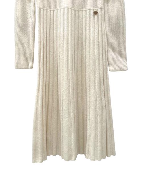 CHANEL（シャネル）CHANEL (シャネル) ココブローチニットワンピース アイボリー サイズ:34の古着・服飾アイテム