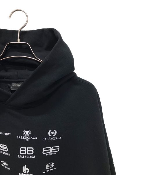 BALENCIAGA（バレンシアガ）BALENCIAGA (バレンシアガ) 22SS　Archives Logos Hoodie Medium Fit/アーカイブロゴプルオーバーパーカー ブラック サイズ:XSの古着・服飾アイテム