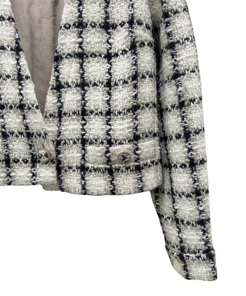 CHANEL（シャネル）CHANEL (シャネル) ココボタン ウール アクリル チェック ノーカラージャケット ベージュ×ブラック サイズ:40の古着・服飾アイテム
