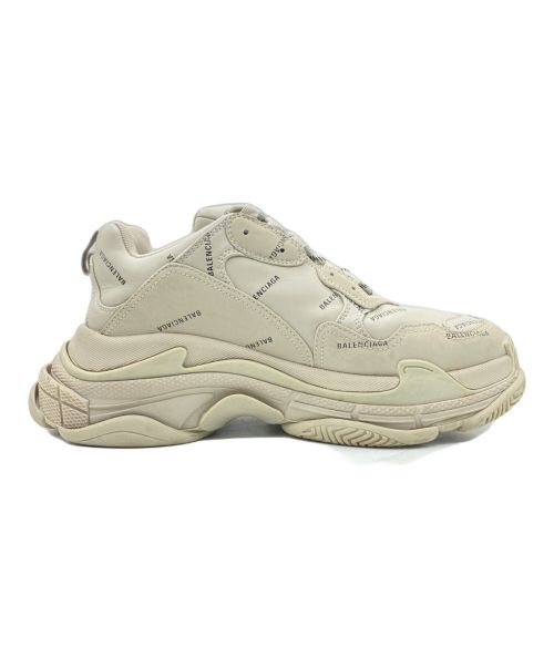 BALENCIAGA（バレンシアガ）BALENCIAGA (バレンシアガ) TRIPLE S ベージュ サイズ:42の古着・服飾アイテム