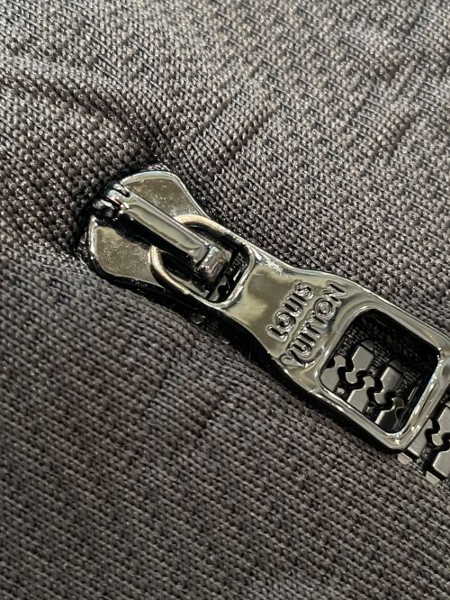 LOUIS VUITTON（ルイ ヴィトン）LOUIS VUITTON (ルイ ヴィトン) モノグラム ジップアップ ジャケット ブラック サイズ:XLの古着・服飾アイテム