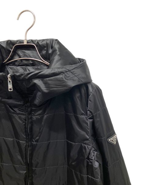 PRADA（プラダ）PRADA (プラダ) ロゴプレート中綿ジャケット ブラック サイズ:40の古着・服飾アイテム