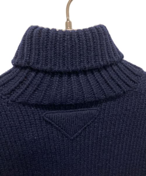 PRADA（プラダ）PRADA (プラダ) PRADA ハイネック ゲージ ニット ネイビー サイズ:46の古着・服飾アイテム