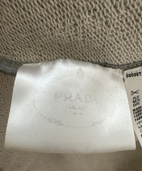 PRADA（プラダ）PRADA (プラダ) トライアングルクロップドジップアップパーカー  グレー サイズ:Sの古着・服飾アイテム