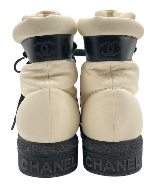 CHANEL（シャネル）CHANEL (シャネル) ココネージュマウンテンブーツ ホワイト サイズ:36の古着・服飾アイテム