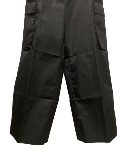 PRADA（プラダ）PRADA (プラダ) リナイロンカーゴパンツ ブラック サイズ:40の古着・服飾アイテム