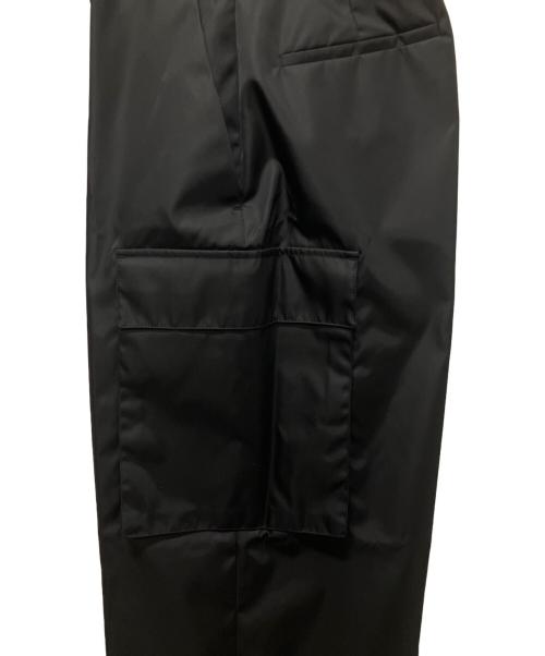 PRADA（プラダ）PRADA (プラダ) リナイロンカーゴパンツ ブラック サイズ:40の古着・服飾アイテム