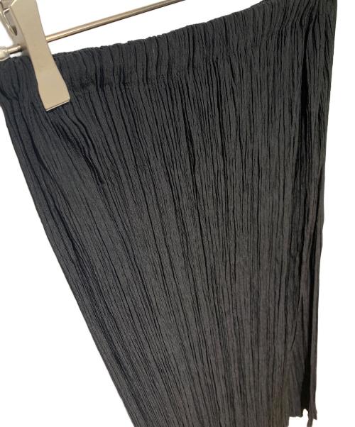 ISSEY MIYAKE（イッセイミヤケ）ISSEY MIYAKE (イッセイミヤケ) プリーツスカート ブラック サイズ:Mの古着・服飾アイテム
