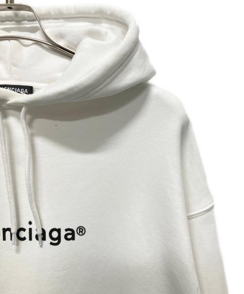 BALENCIAGA（バレンシアガ）BALENCIAGA (バレンシアガ) 21SS コピーライト ロゴ プルオーバーフーディー ホワイト サイズ:Mの古着・服飾アイテム