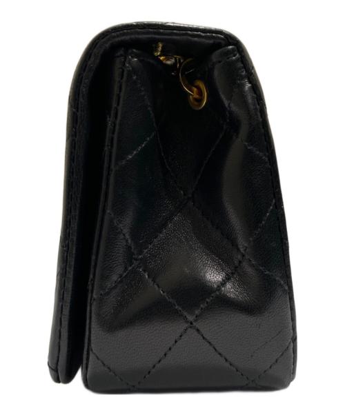 CHANEL（シャネル）CHANEL (シャネル) フルフラップチェーンショルダーバッグ ブラック×ゴールドの古着・服飾アイテム