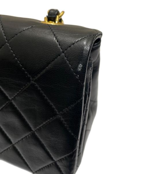 CHANEL（シャネル）CHANEL (シャネル) フルフラップチェーンショルダーバッグ ブラック×ゴールドの古着・服飾アイテム