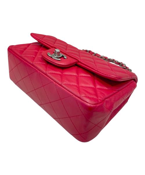 CHANEL（シャネル）CHANEL (シャネル) ミニマトラッセ 19/チェーン ショルダーバッグ  レッド×アンティークシルバーの古着・服飾アイテム