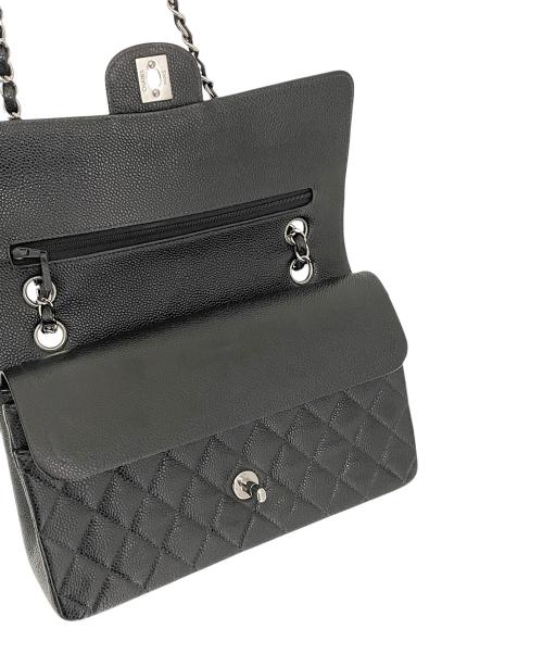 CHANEL（シャネル）CHANEL (シャネル) マトラッセ25/Wフラップチェーンショルダーバッグ ブラック×シルバー サイズ:25の古着・服飾アイテム