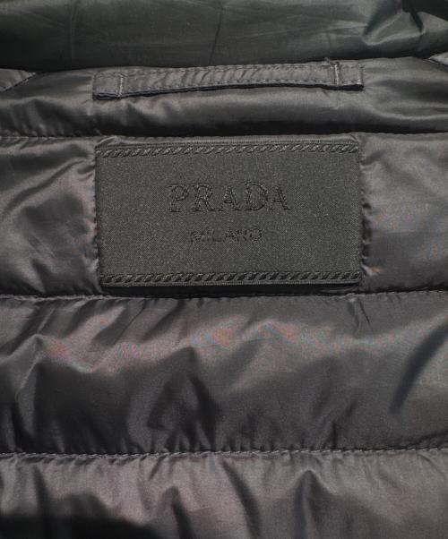 PRADA（プラダ）PRADA (プラダ) ロゴプレートダウンジャケット ブラック サイズ:48の古着・服飾アイテム