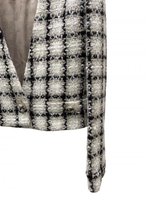 CHANEL（シャネル）CHANEL (シャネル) ココボタンツイードチェックジャケット アイボリー×ブラック サイズ:34の古着・服飾アイテム