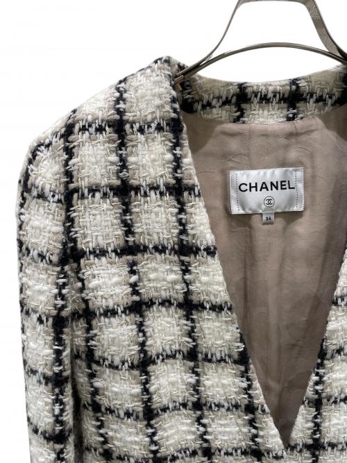CHANEL（シャネル）CHANEL (シャネル) ココボタンツイードチェックジャケット アイボリー×ブラック サイズ:34の古着・服飾アイテム