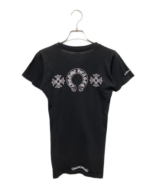 CHROME HEARTS（クロムハーツ）CHROME HEARTS (クロムハーツ) Horseshoe Scroll Label Print T-Shirt/ホースシュー スクロールラベル プリント Tシャツ ブラック サイズ:Sの古着・服飾アイテム
