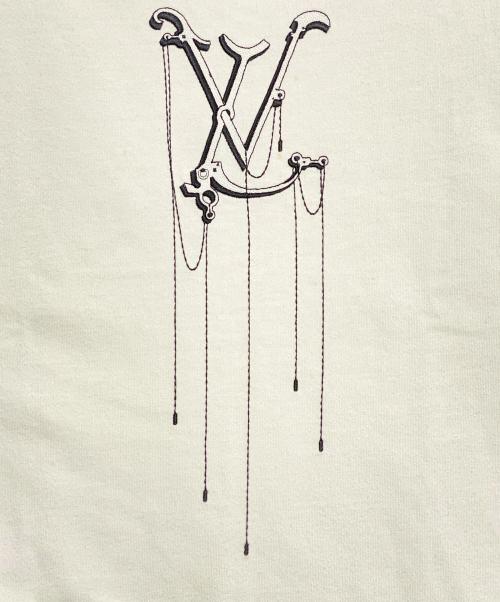 LOUIS VUITTON（ルイ ヴィトン）LOUIS VUITTON (ルイ ヴィトン) LVペンダントエンブロイダリーTシャツ ホワイト サイズ:Mの古着・服飾アイテム
