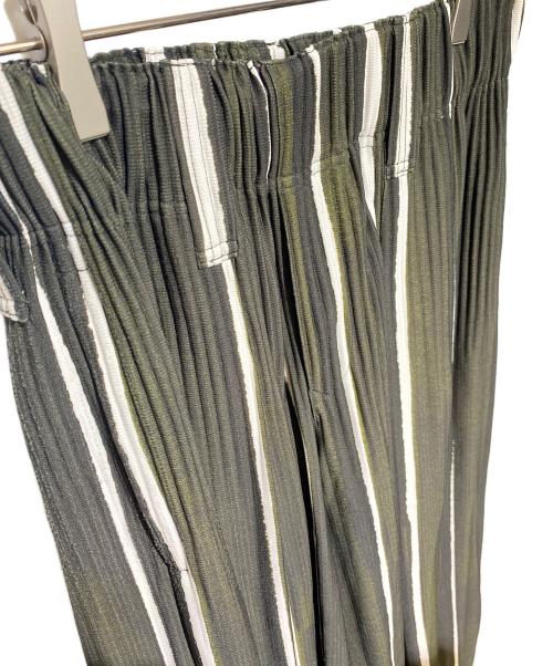 HOMME PLISSE ISSEY MIYAKE（オム プリッセ イッセイ ミヤケ）HOMME PLISSE ISSEY MIYAKE (オムプリッセ イッセイ ミヤケ) プリーツワイドパンツ オリーブ サイズ:1の古着・服飾アイテム