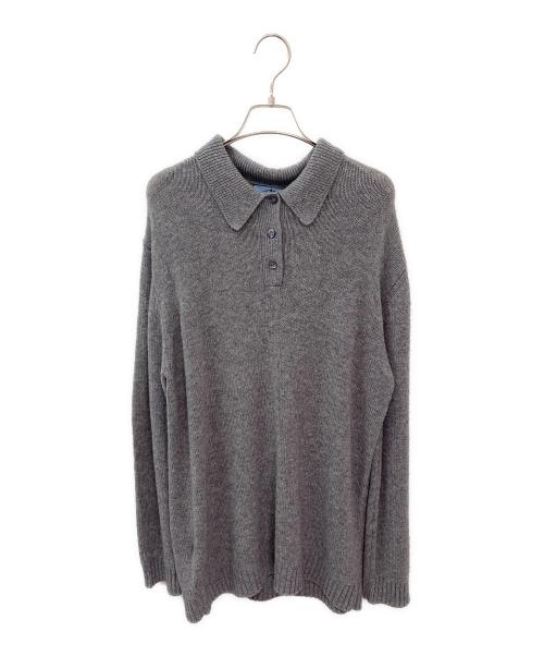 PRADA（プラダ）PRADA (プラダ) トライアングルロゴニットポロシャツ グレー サイズ:Lの古着・服飾アイテム