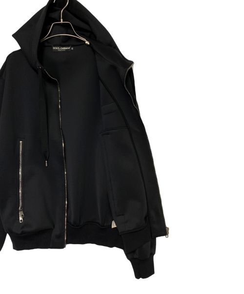 DOLCE & GABBANA（ドルチェ＆ガッバーナ）DOLCE & GABBANA (ドルチェ＆ガッバーナ) ロゴプレートジップパーカー ブラック サイズ:52の古着・服飾アイテム