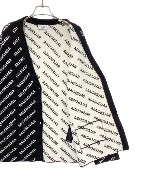 BALENCIAGA（バレンシアガ）BALENCIAGA (バレンシアガ) オールオーバーロゴカーディガン ブラック サイズ:2の古着・服飾アイテム