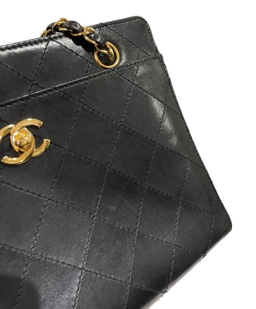 CHANEL（シャネル）CHANEL (シャネル) チェーンショルダーバッグ ブラックの古着・服飾アイテム