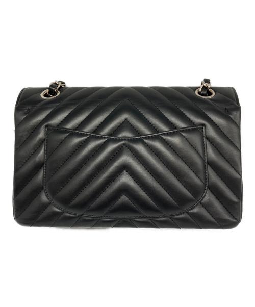 CHANEL（シャネル）CHANEL (シャネル) WフラップVステッチチェーンショルダーバッグ ブラック サイズ:23の古着・服飾アイテム