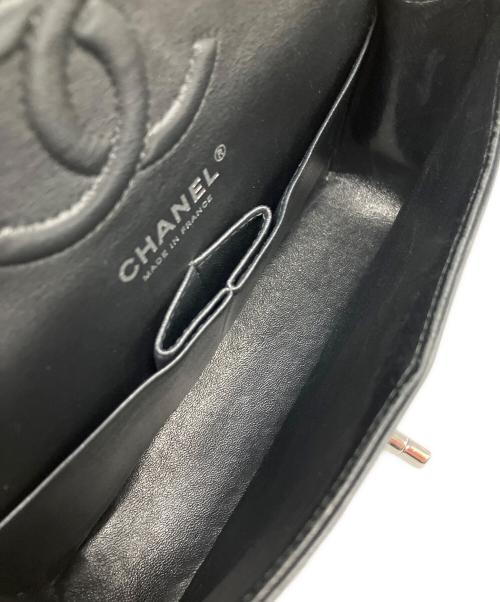 CHANEL（シャネル）CHANEL (シャネル) WフラップVステッチチェーンショルダーバッグ ブラック サイズ:23の古着・服飾アイテム