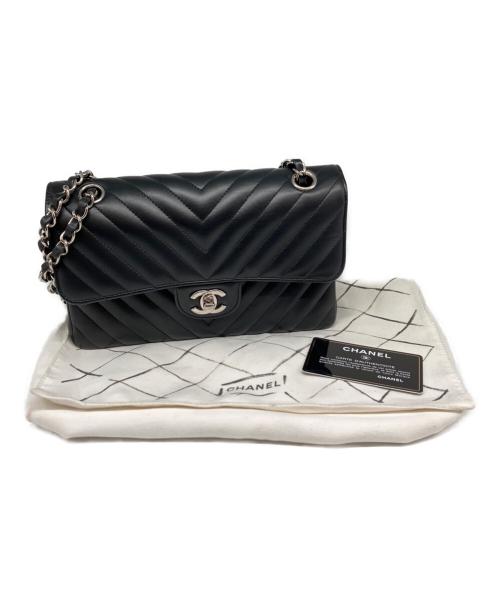 CHANEL（シャネル）CHANEL (シャネル) WフラップVステッチチェーンショルダーバッグ ブラック サイズ:23の古着・服飾アイテム