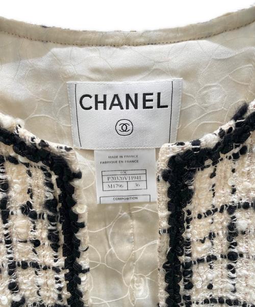 CHANEL（シャネル）CHANEL (シャネル) ツイードセットアップ ホワイト×ブラック サイズ:36の古着・服飾アイテム
