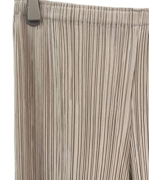 PLEATS PLEASE（プリーツプリーズ）PLEATS PLEASE (プリーツプリーズ) プリーツパンツ ベージュ サイズ:3の古着・服飾アイテム