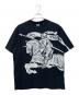 BURBERRY（バーバリー）の古着「EKDプリントTシャツ」｜ブラック