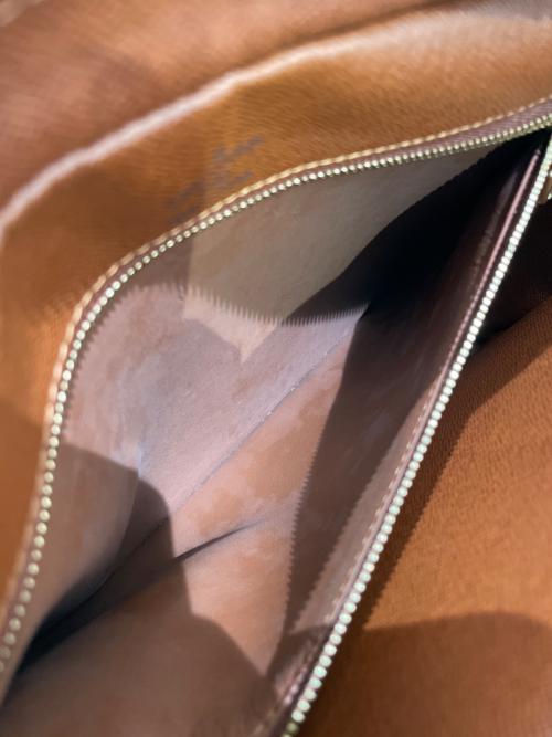LOUIS VUITTON（ルイ ヴィトン）LOUIS VUITTON (ルイ ヴィトン) ショルダーバッグの古着・服飾アイテム