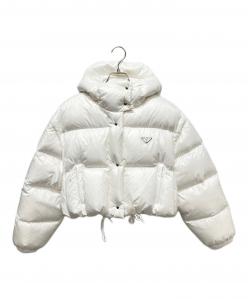 PRADA（プラダ）の古着「Re‑Nylon Convertible Cropped Down Jacket/ロゴプレートショートダウンジャケット　291973 S212 137」