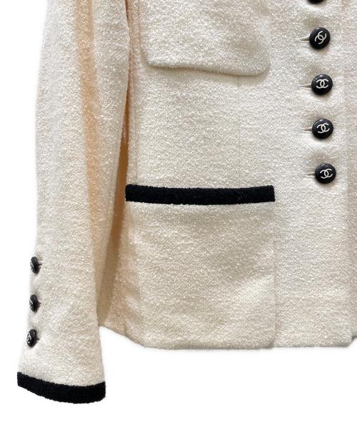 CHANEL（シャネル）CHANEL (シャネル) バイカラーツイードジャケット アイボリー×ブラック サイズ:38の古着・服飾アイテム