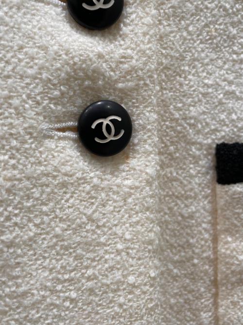 CHANEL（シャネル）CHANEL (シャネル) バイカラーツイードジャケット アイボリー×ブラック サイズ:38の古着・服飾アイテム