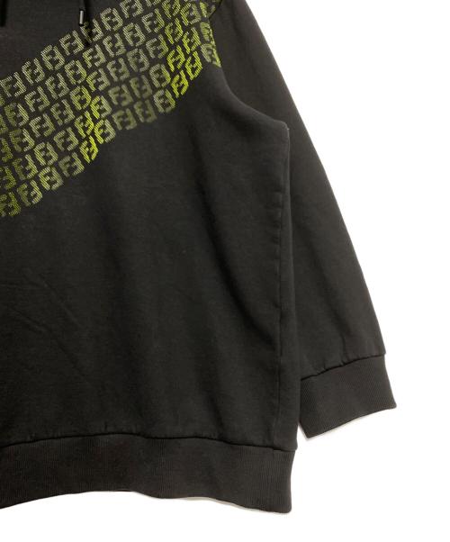 FENDI（フェンディ）FENDI (フェンディ) ロゴパーカー ブラック サイズ:XXLの古着・服飾アイテム